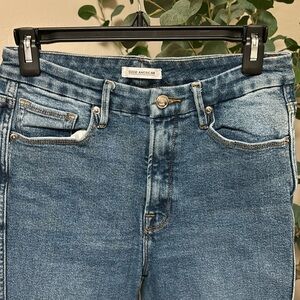 GOOD AMERICAN medium wash jeans